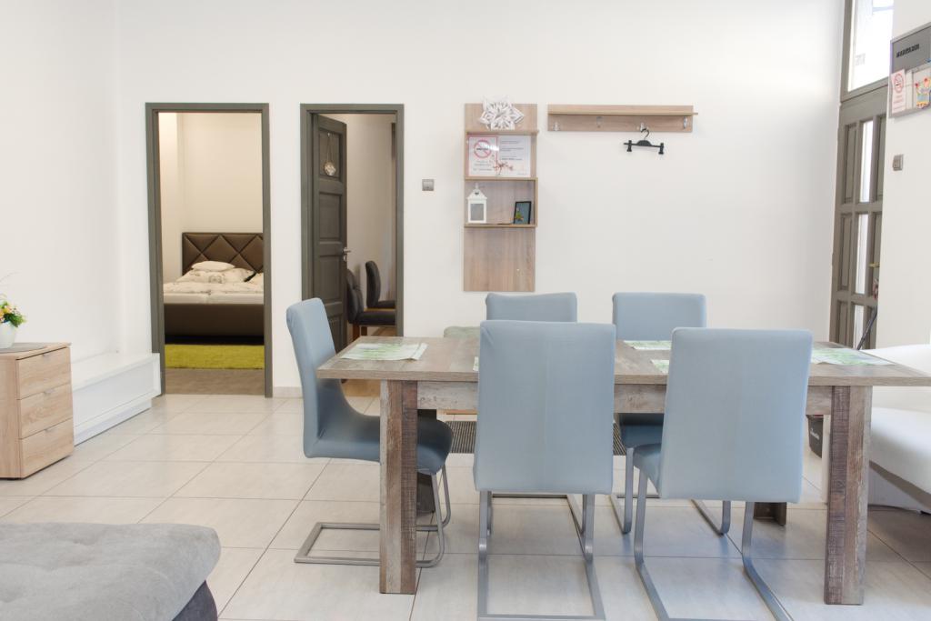 Két hálószobás, nappalis apartman Két hálószobás, nappalis apartman