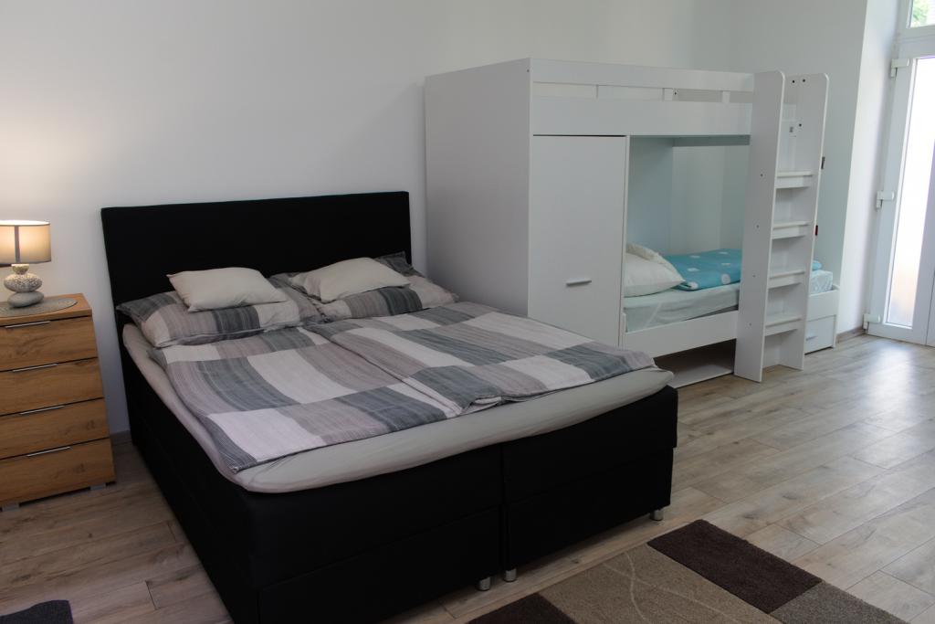 Family - Négyágyas apartman zuhanyzóval